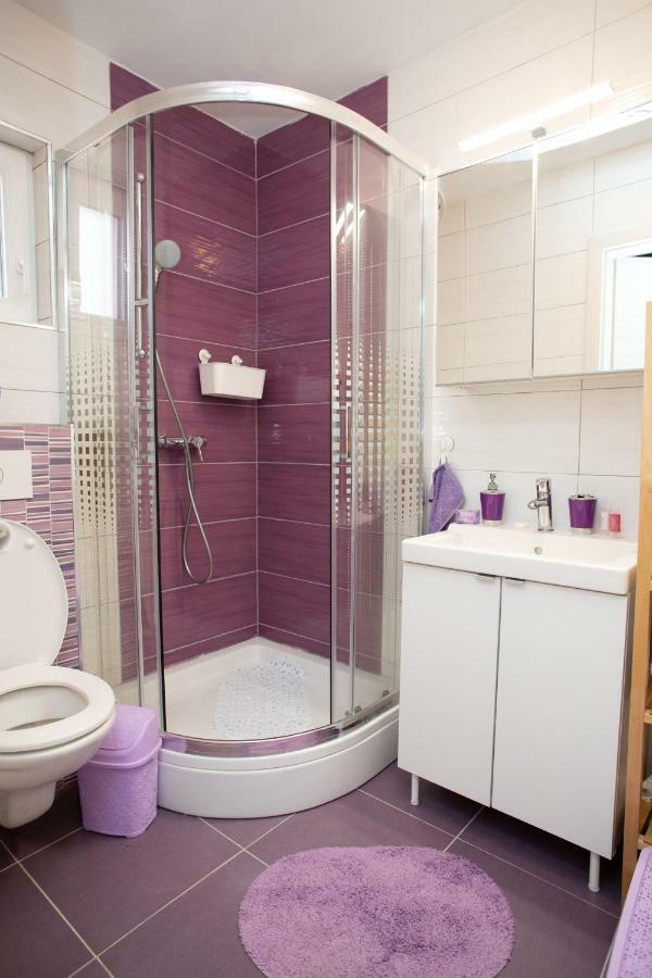 Apartman Matej With Pool Povljana Exterior photo